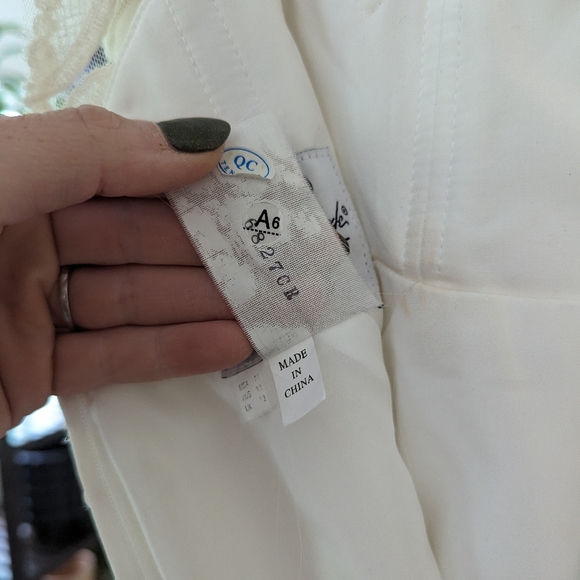 Stella York High Neck Wedding Gown -Size 10 (Sample) - Picture 7 of 8